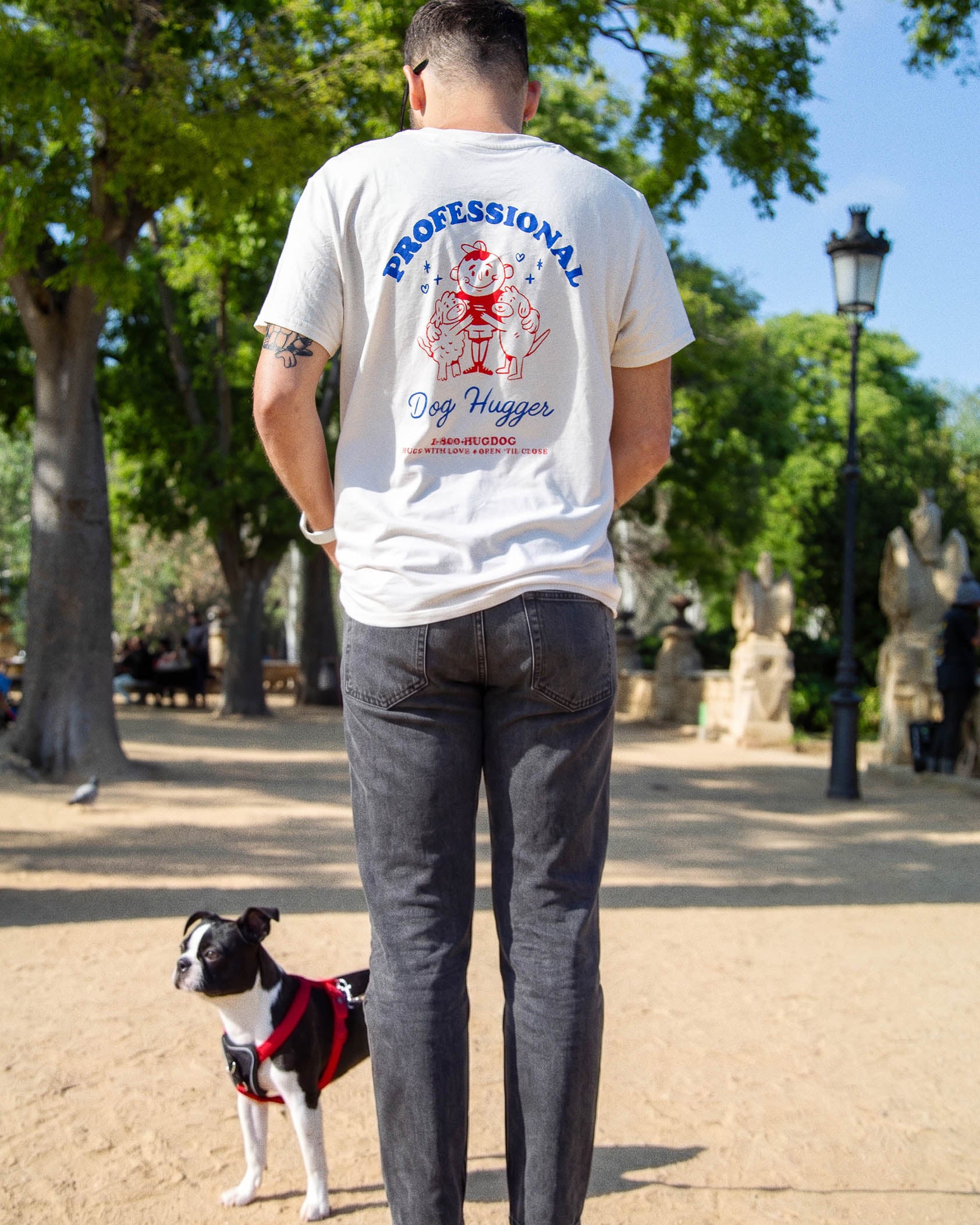 DOG HUGGER T-SHIRT — NATURAL WHITE
